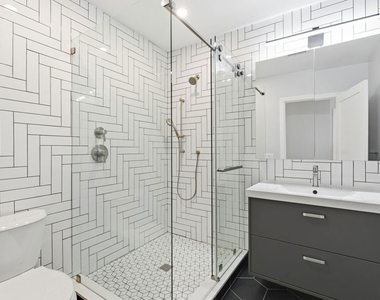 224 N New Hampshire Avenue - Photo Thumbnail 16