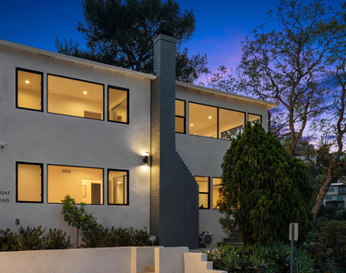 2043 Paramount Drive - Photo Thumbnail 8