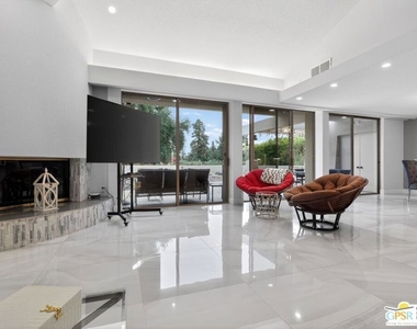 196 Kavenish Drive - Photo Thumbnail 2