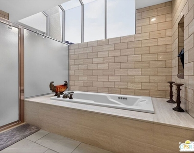 196 Kavenish Drive - Photo Thumbnail 15
