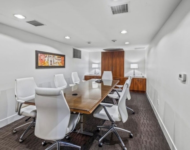 13650 Marina Pointe Drive - Photo Thumbnail 39