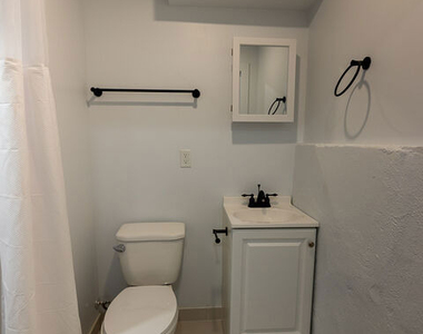 1420 Alvarado Terrace - Photo Thumbnail 7