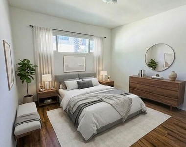 10218 Darby Avenue - Photo Thumbnail 6