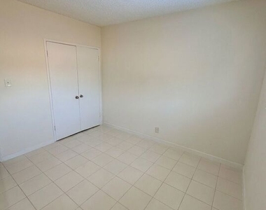 1029 S Record Avenue - Photo Thumbnail 17