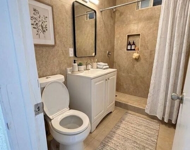 1029 S Record Avenue - Photo Thumbnail 12