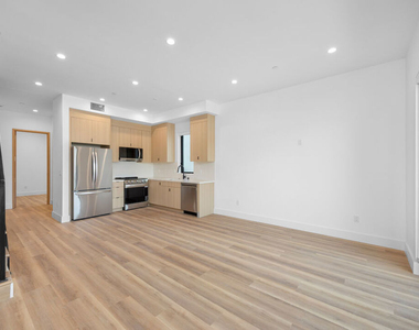 5317 Ben Avenue - Photo Thumbnail 3