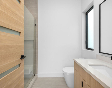 5317 Ben Avenue - Photo Thumbnail 12