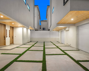 5317 Ben Avenue - Photo Thumbnail 15