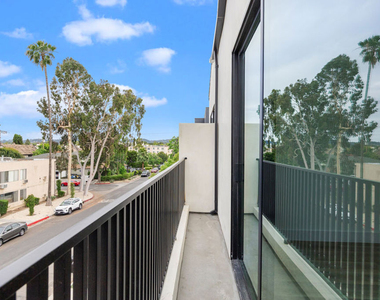 5317 Ben Avenue - Photo Thumbnail 7