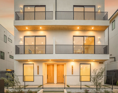 5315 Ben Avenue - Photo Thumbnail 2
