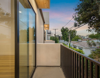5315 Ben Avenue - Photo Thumbnail 8