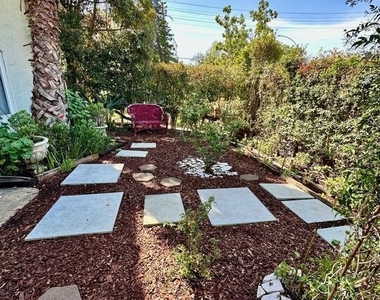 1360 Masselin Avenue - Photo Thumbnail 9