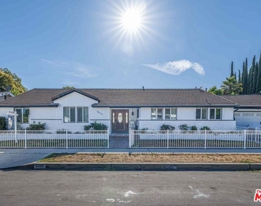 5515 Longridge Avenue - Photo Thumbnail 1