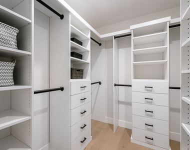 836 N Mccadden Place - Photo Thumbnail 15
