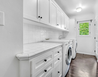 11553 Otsego Street - Photo Thumbnail 13