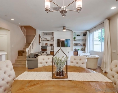 1423 Shearwater St - Photo Thumbnail 2