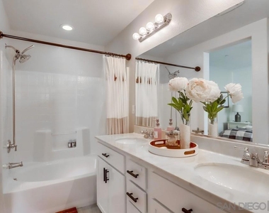 1423 Shearwater St - Photo Thumbnail 29