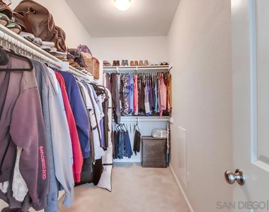 1423 Shearwater St - Photo Thumbnail 37