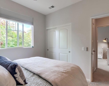 1423 Shearwater St - Photo Thumbnail 30