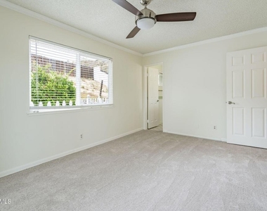 6894 Auburn Circle - Photo Thumbnail 19