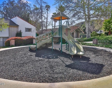 336 Green Moor Place - Photo Thumbnail 28