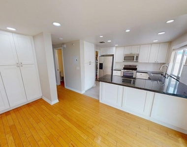 336 Green Moor Place - Photo Thumbnail 6