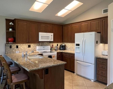 42192 Sultan Avenue - Photo Thumbnail 5