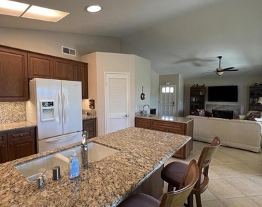 42192 Sultan Avenue - Photo Thumbnail 6
