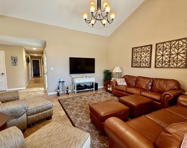 311 Villena Way - Photo Thumbnail 6