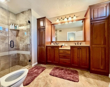 311 Villena Way - Photo Thumbnail 9