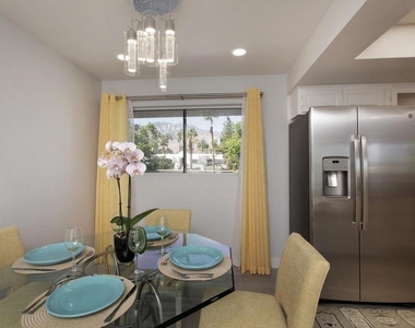 5301 E Waverly Drive - Photo Thumbnail 1