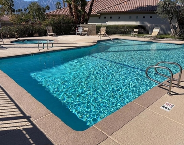462 Sunningdale Drive - Photo Thumbnail 23