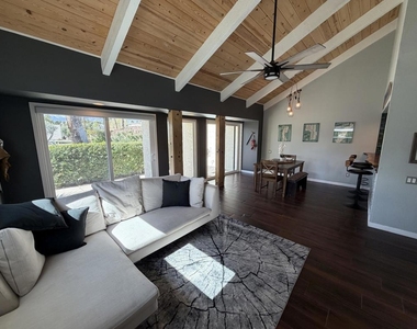 462 Sunningdale Drive - Photo Thumbnail 3