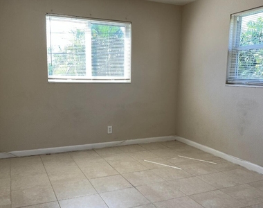 124 Yacht Club Dr. Drive - Photo Thumbnail 3