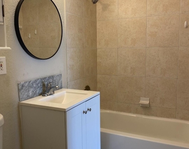 124 Yacht Club Dr. Drive - Photo Thumbnail 2