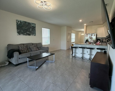 12251 Nettuno Way - Photo Thumbnail 8