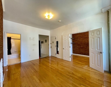 116 East 117th Street - Photo Thumbnail 3