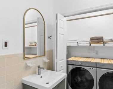 32 E 126th St - Photo Thumbnail 6