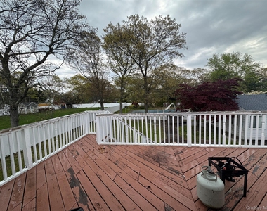 11 Oak Place - Photo Thumbnail 4