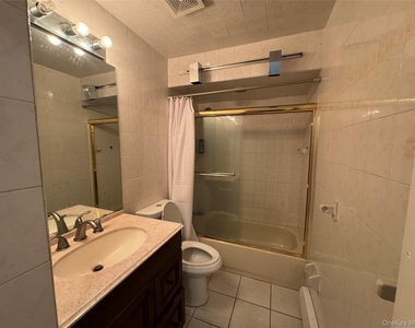 11 Oak Place - Photo Thumbnail 5