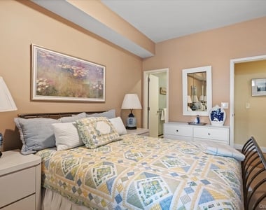 260 Dune Road - Photo Thumbnail 14