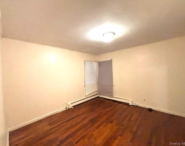 238-23 148th Drive - Photo Thumbnail 10