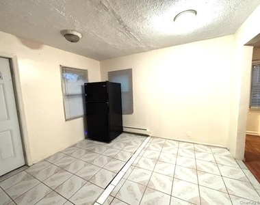238-23 148th Drive - Photo Thumbnail 6