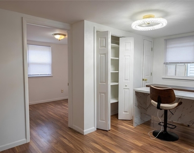 13 Cedarwood Drive - Photo Thumbnail 3