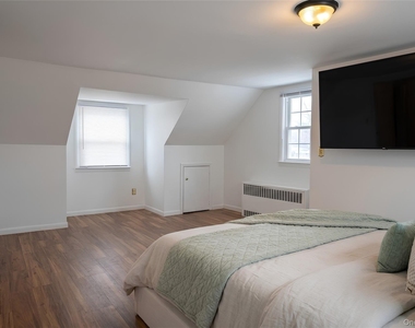 13 Cedarwood Drive - Photo Thumbnail 7