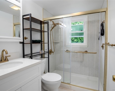 13 Cedarwood Drive - Photo Thumbnail 8