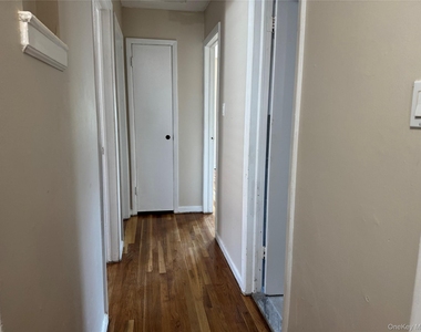 375 Cochran Place - Photo Thumbnail 8