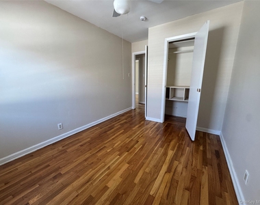375 Cochran Place - Photo Thumbnail 11