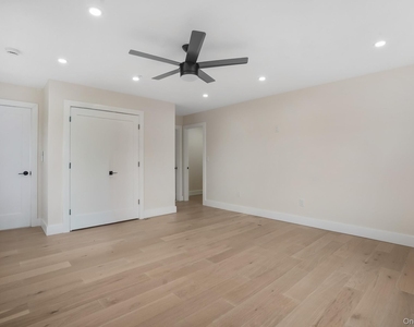125 New Hamburg Road - Photo Thumbnail 15