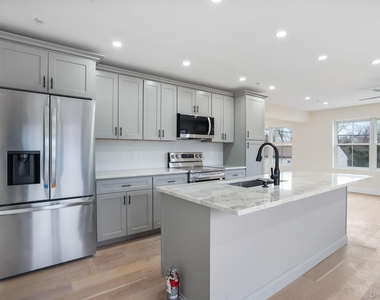 125 New Hamburg Road - Photo Thumbnail 5